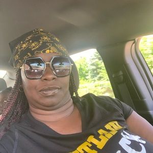 Meet your Posher, Krystal